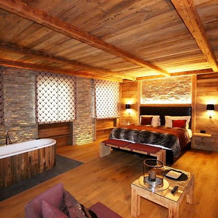 Amber Ski-In/Out Hotel & Spa サース フェー エクステリア 写真