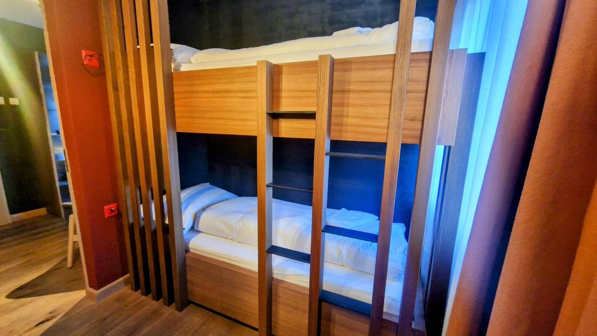 Amber Ski-In/Out Hotel & Spa サース フェー エクステリア 写真