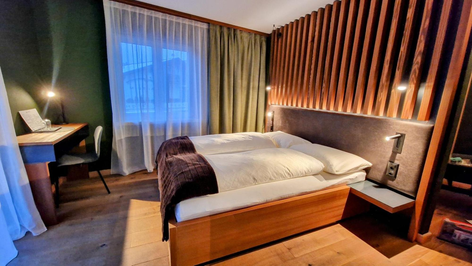 Amber Ski-In/Out Hotel & Spa サース フェー エクステリア 写真