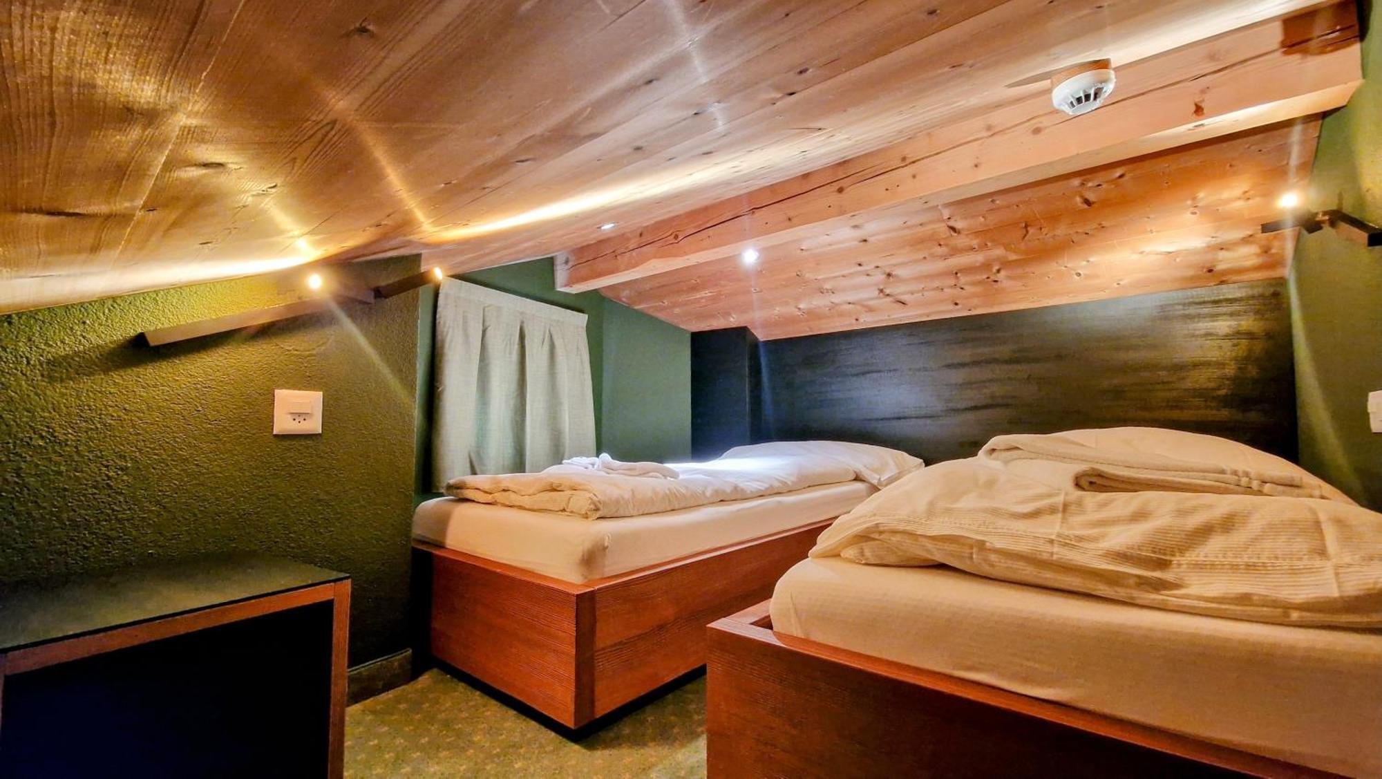 Amber Ski-In/Out Hotel & Spa サース フェー エクステリア 写真