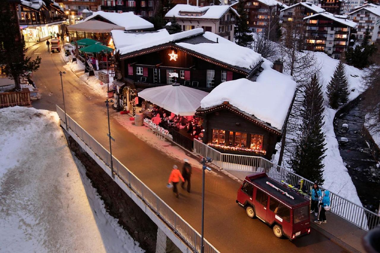 Amber Ski-In/Out Hotel & Spa サース フェー エクステリア 写真