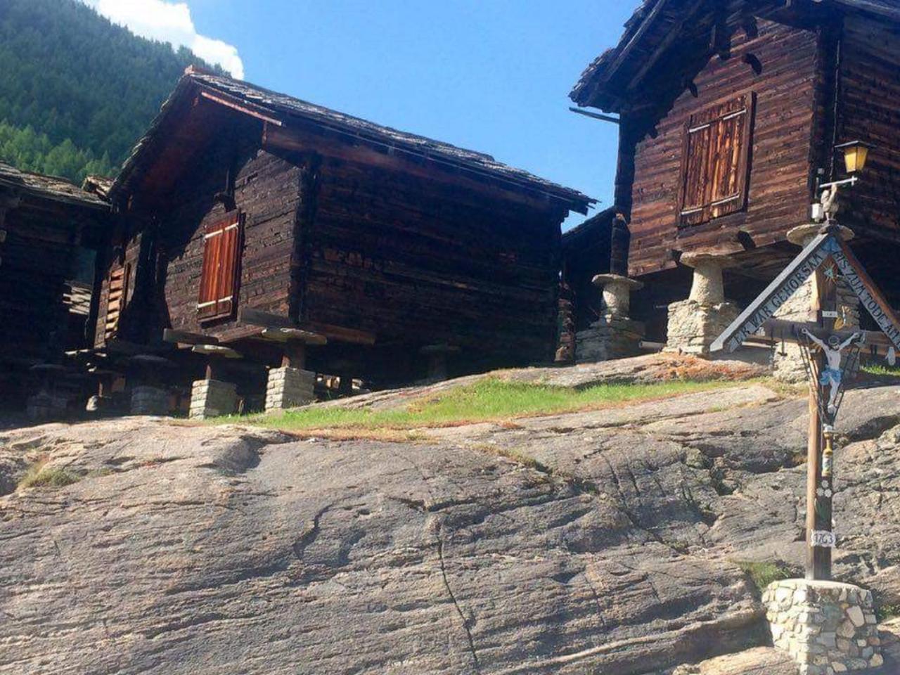 Amber Ski-In/Out Hotel & Spa サース フェー エクステリア 写真