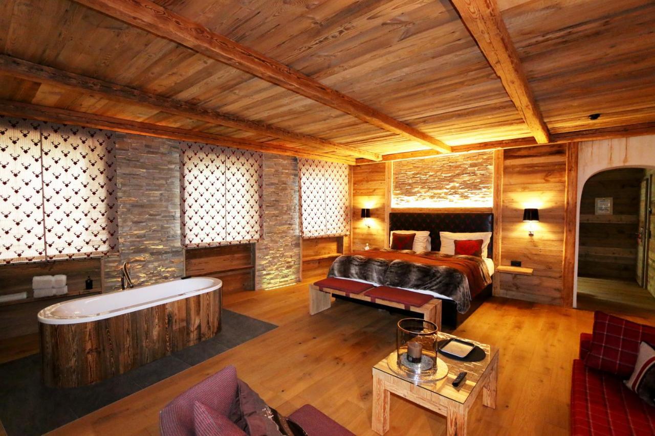 Amber Ski-In/Out Hotel & Spa サース フェー エクステリア 写真
