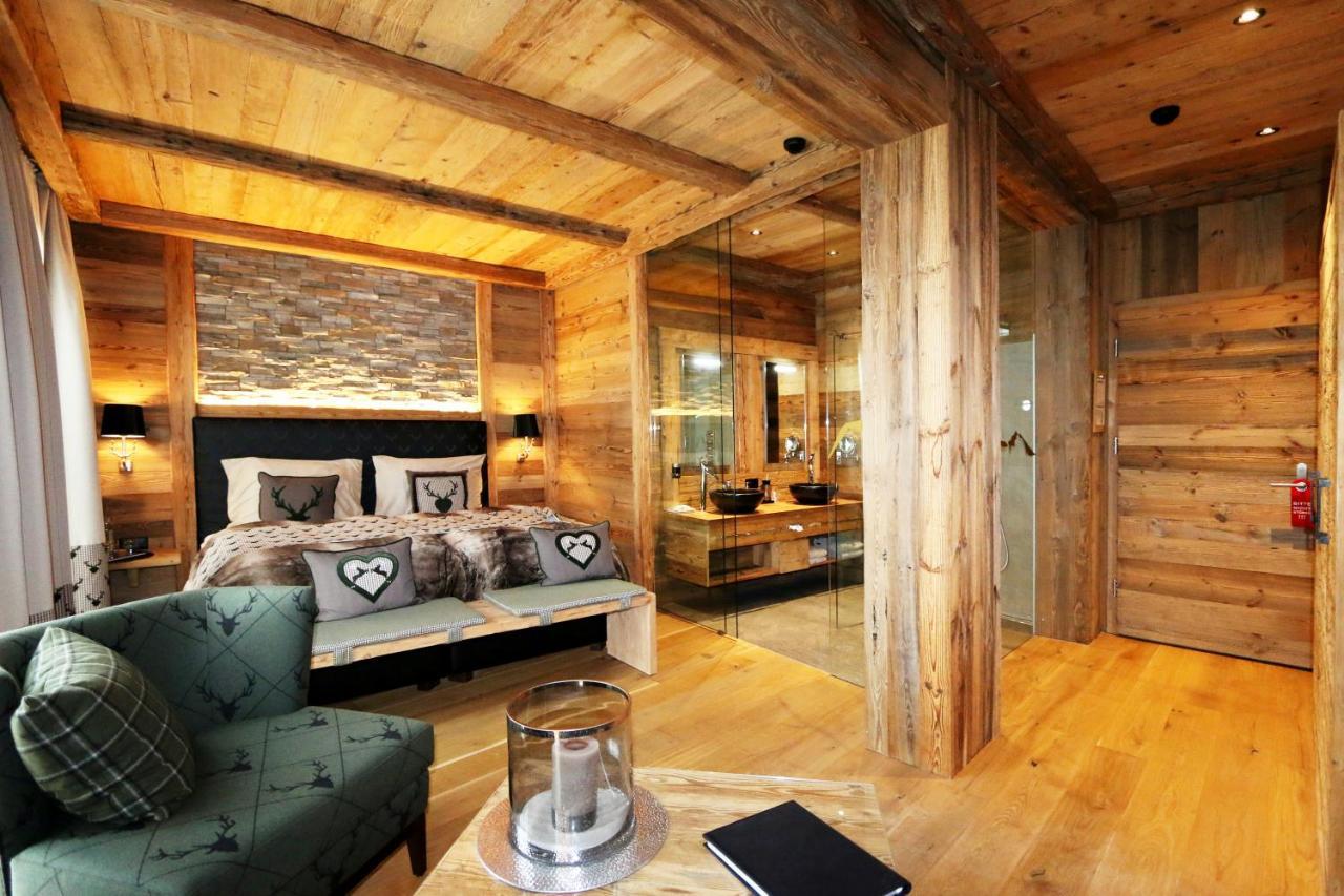 Amber Ski-In/Out Hotel & Spa サース フェー エクステリア 写真